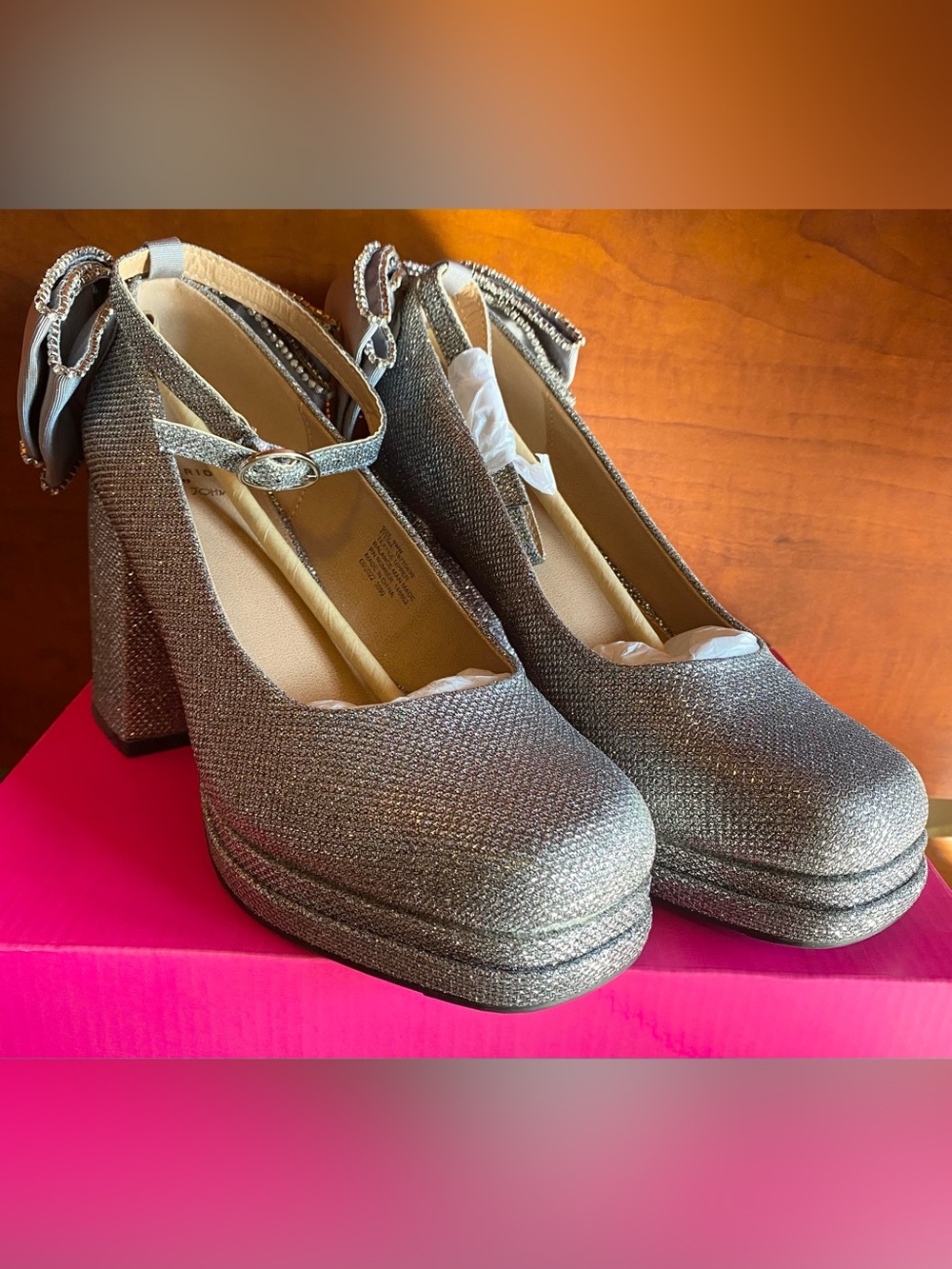 Betsey Johnson Silver Glitter Platform Mary Jane Heels with Bow 9WW 4”heel 1” PF